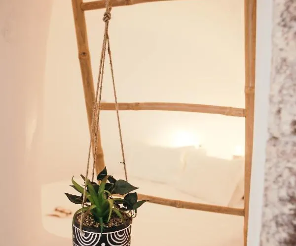 Nykteri By A Terre Cave Oia