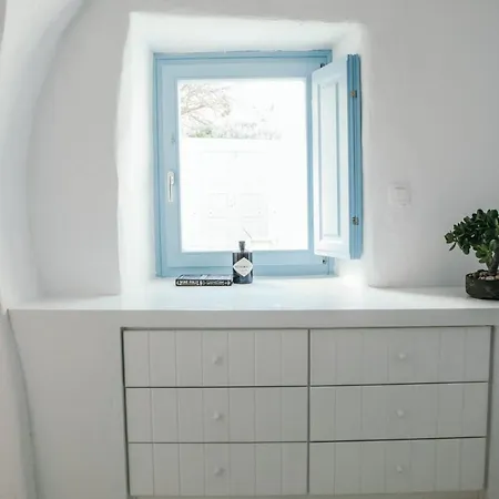 Vila Nykteri By A Terre Cave