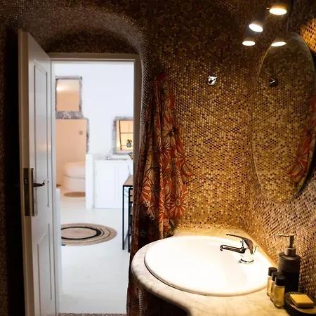 Nykteri By A Terre Cave *