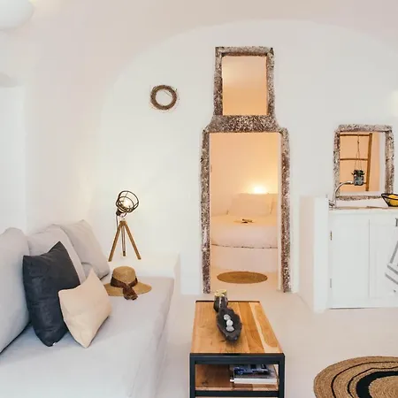 Nykteri By A Terre Cave *